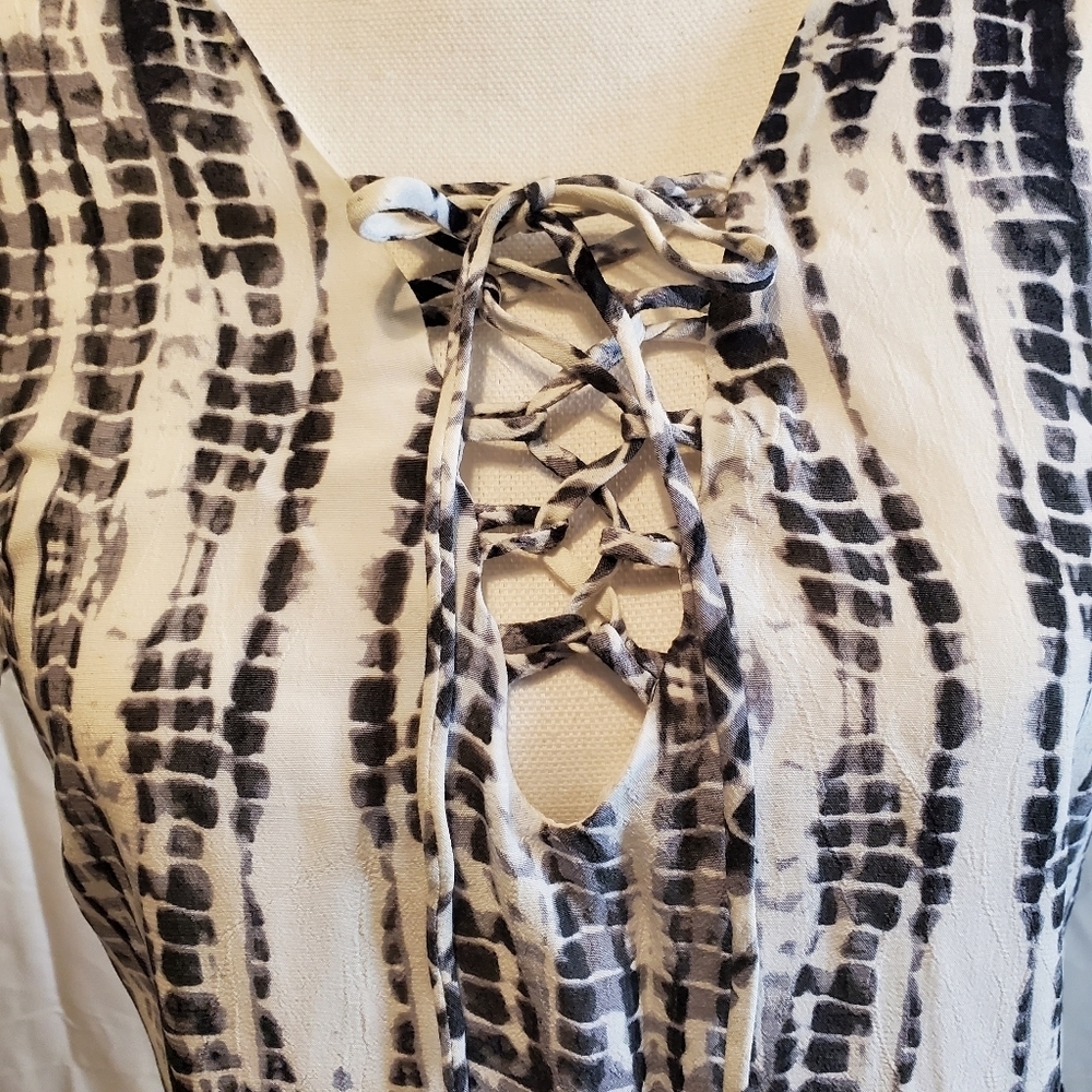 Lucy Love Women's Casual Mini Dress - Picture 4 of 11